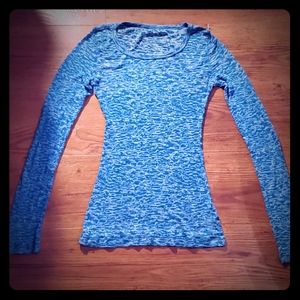 Thin long sleeve blue shirt